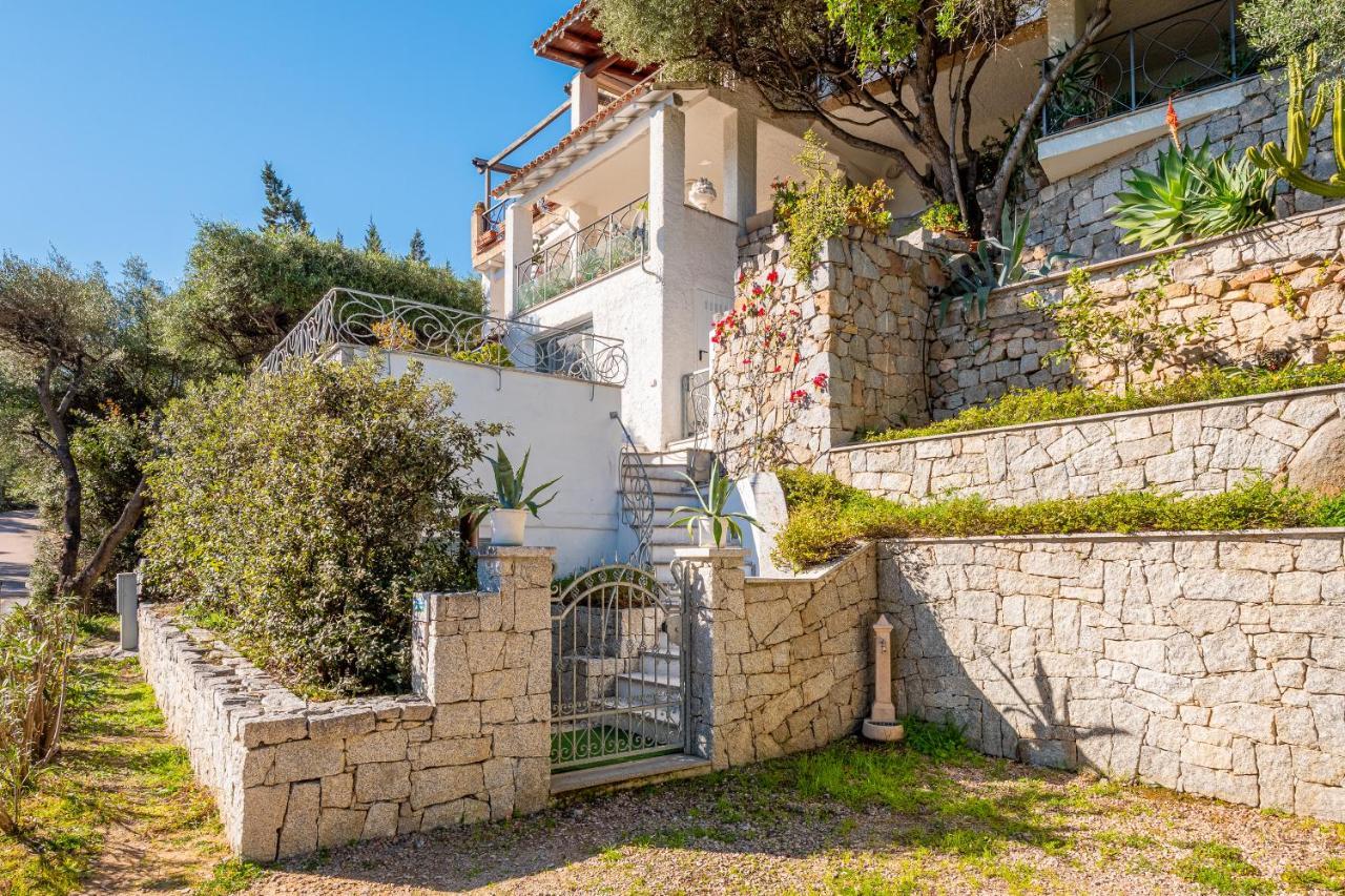 Bella Vista Marinella 1 *